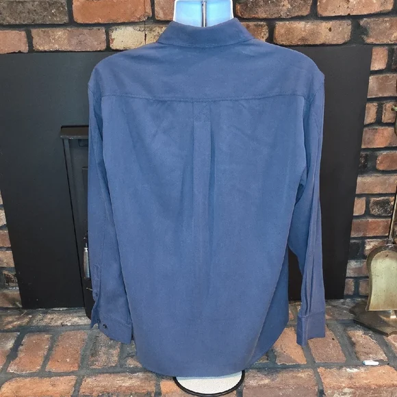 Tommy Bahama Light Navy Blue Button Down Shirt, Long Sleeve, Medium. - Picture 2 of 7